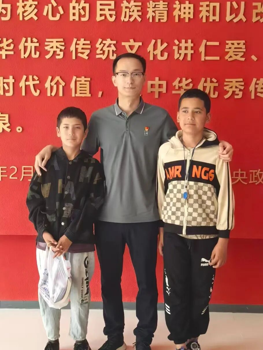 把责任筑进堤坝的每一道防线